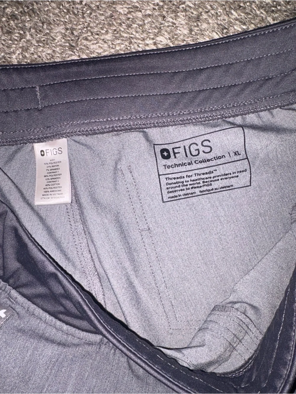 FIGS Gray Scrub Zamora Pants with Teal Drawstring Top Casma XL